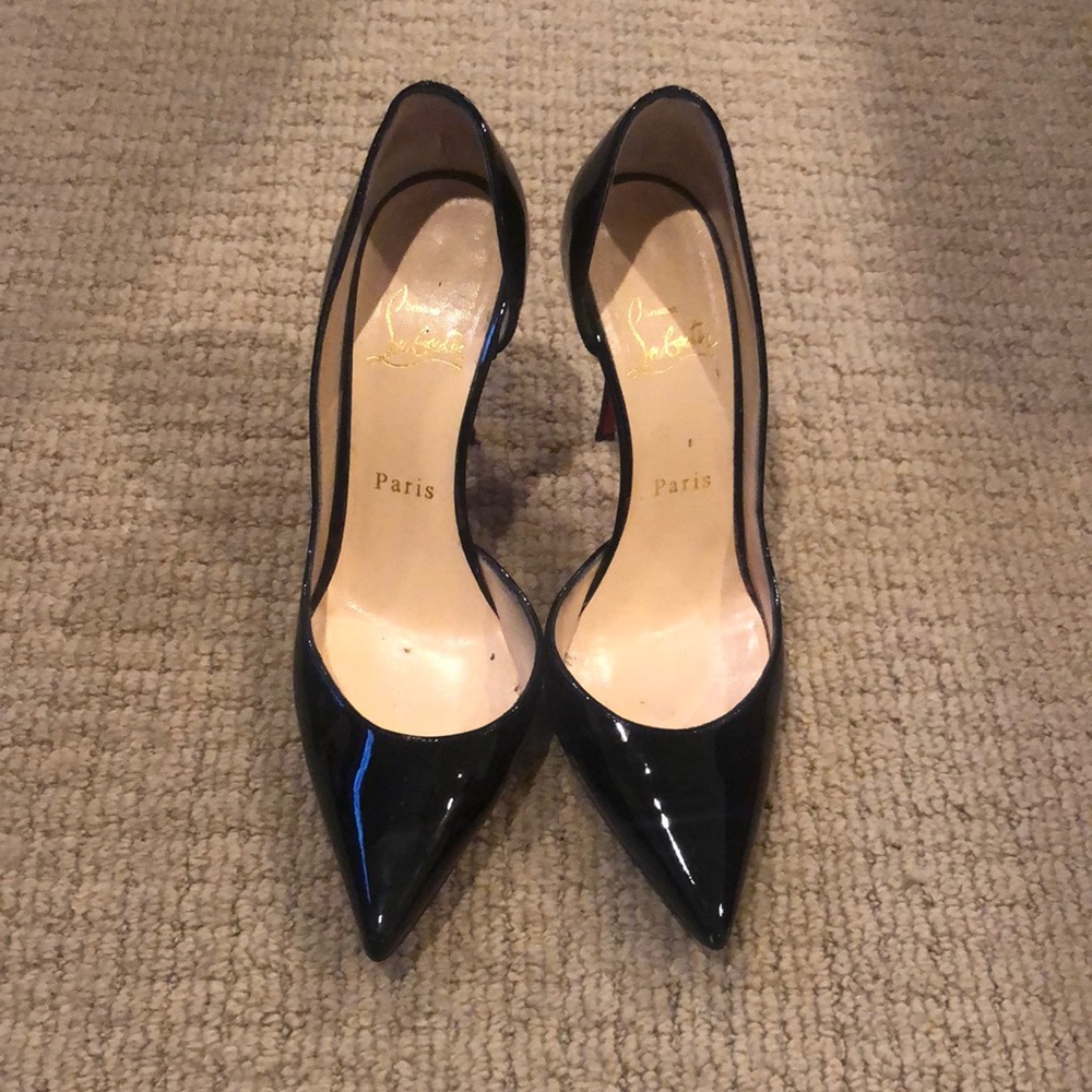 Louboutin pumps in near perfect condition